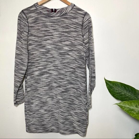 Lou & Grey Dresses & Skirts - Lou & Grey comfy casual knit sweater dress tunic